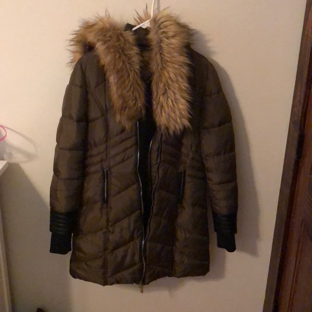 Long hooded puffer jacket